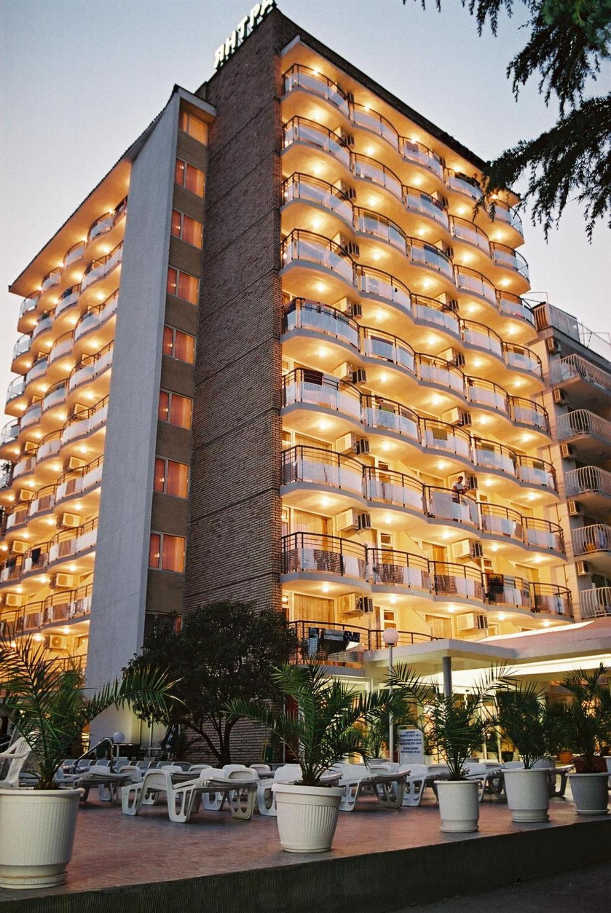 Hotel Yantra Σάνι Μπιτς Εξωτερικό φωτογραφία