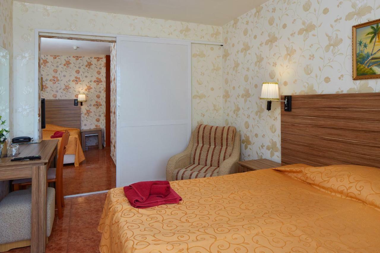 Hotel Yantra Σάνι Μπιτς Εξωτερικό φωτογραφία