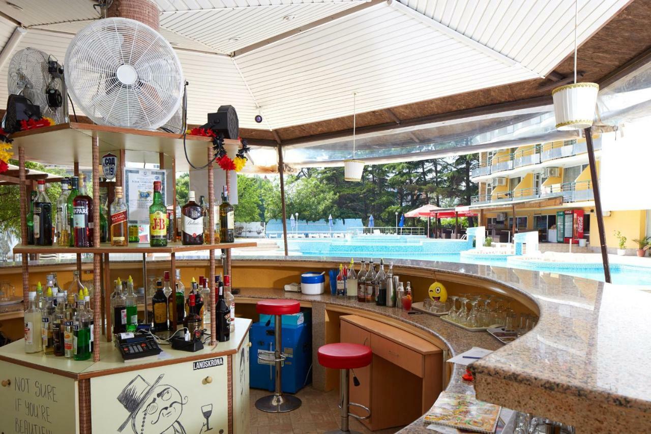 Hotel Yantra Σάνι Μπιτς Εξωτερικό φωτογραφία